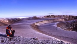 Vue sur la cheminée du Kibo à 5860 m