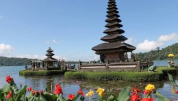 Temple Ulun Danu Bali